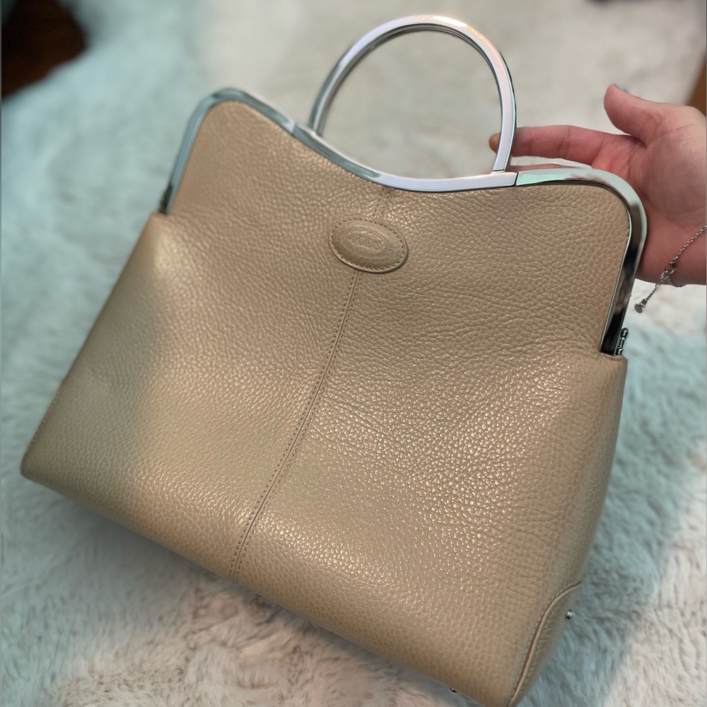 Vintage Tod’s handbag (authentic)
